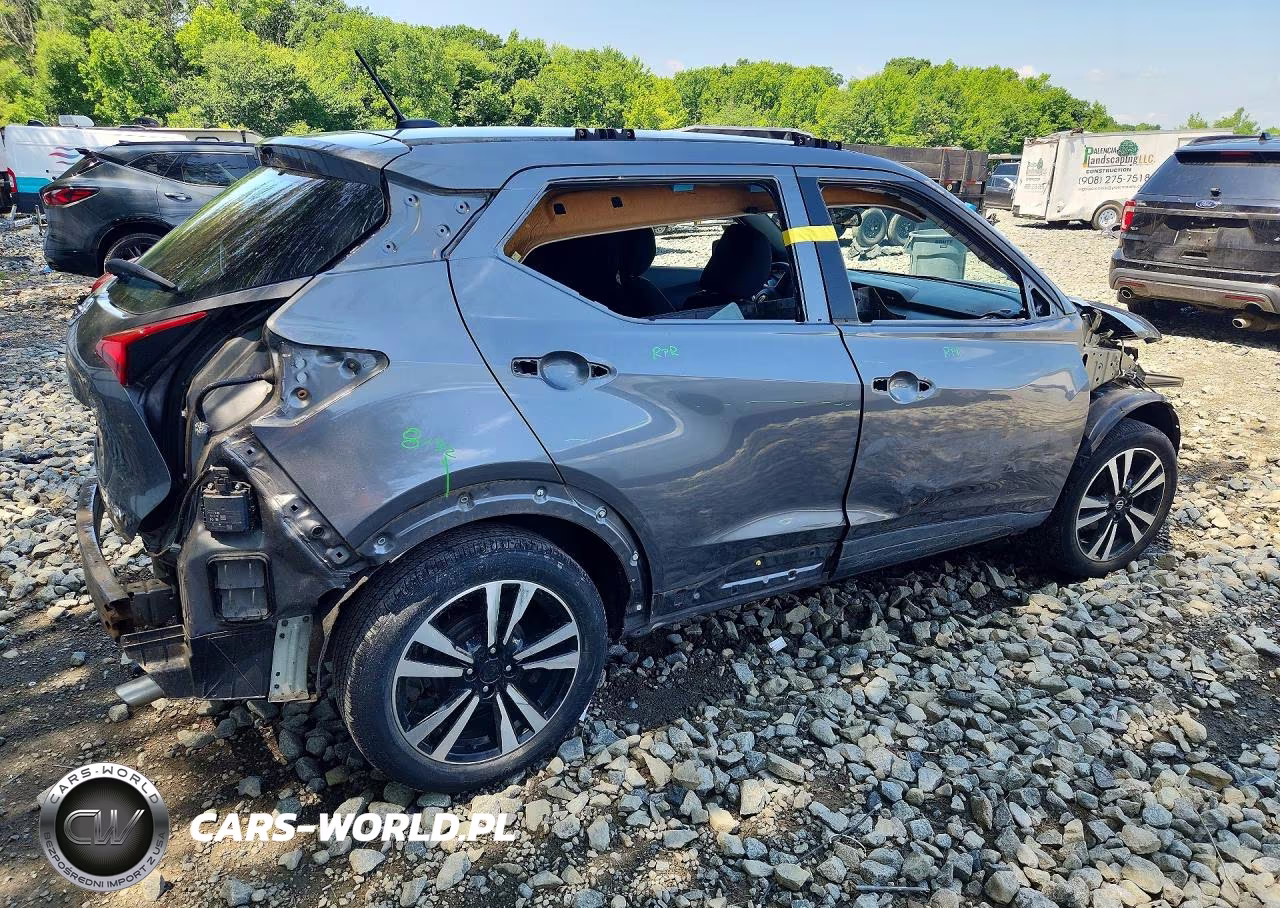 2019 Nissan Kicks Sv VIN:3N1CP5CU6KL512388 - 3