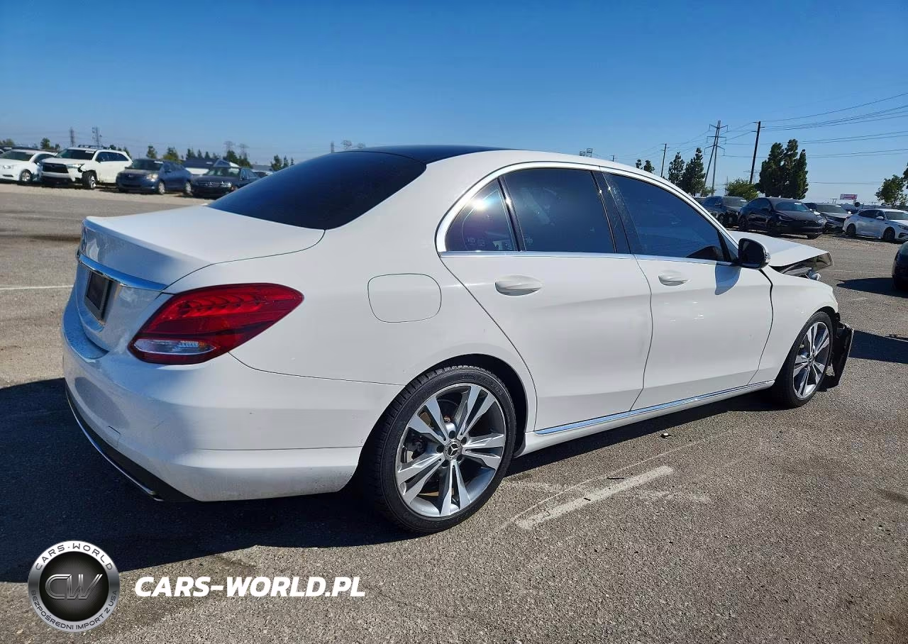 2016 Mercedes-Benz C 300 VIN:55SWF4JB0GU114820 - 3