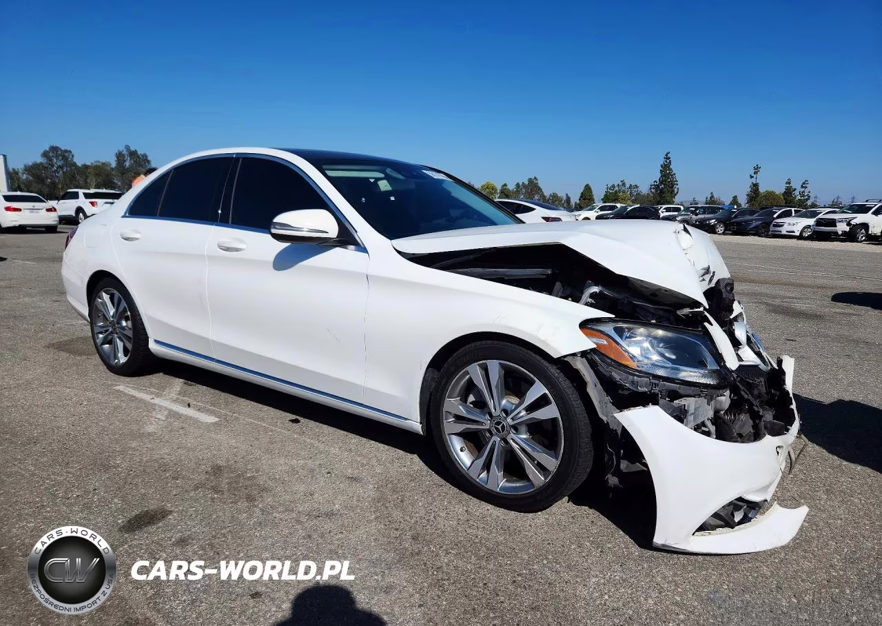2016 Mercedes-Benz C 300 VIN:55SWF4JB0GU114820 - 4