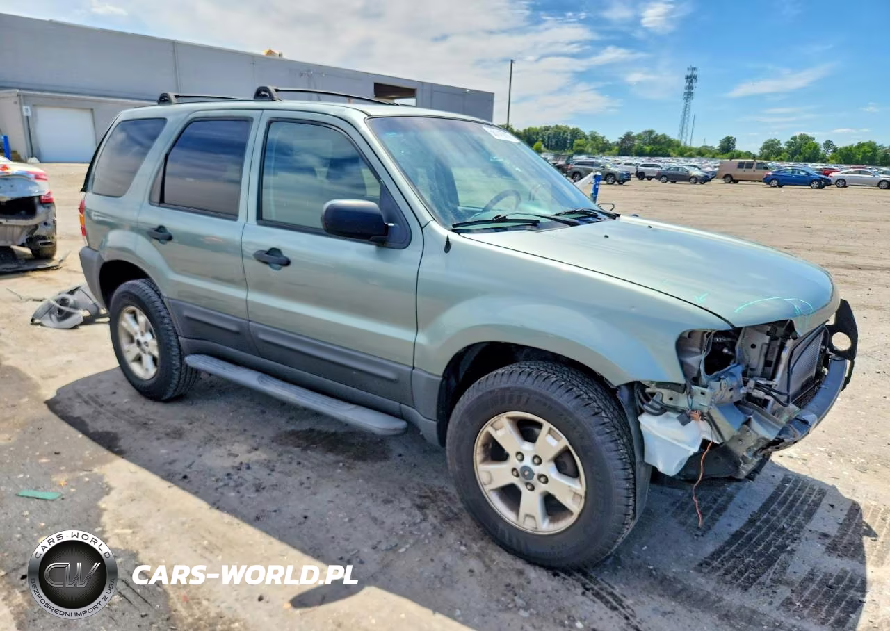 2007 Ford Escape Xlt VIN:1FMYU03ZX7KB34638 - 4