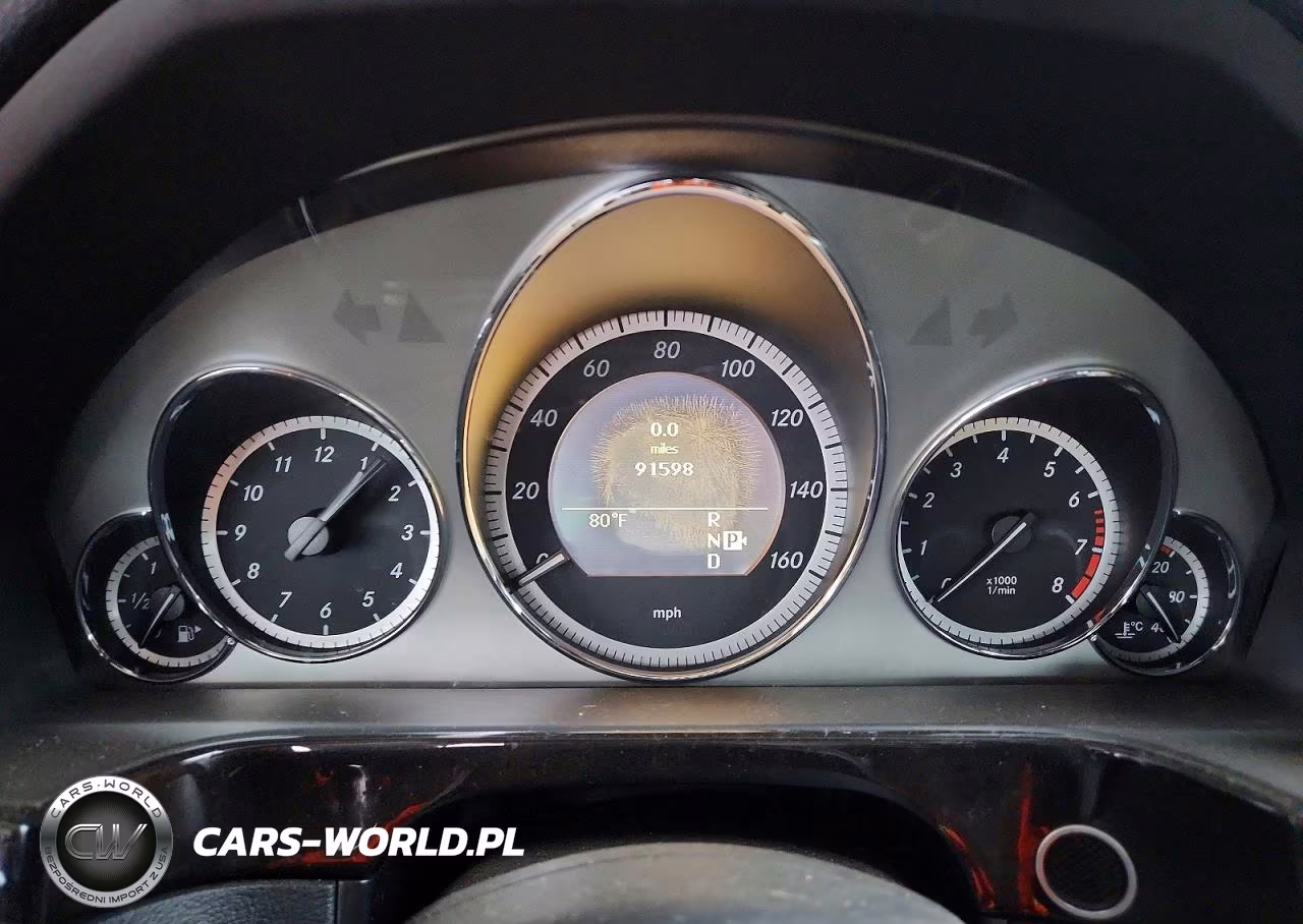 2010 Mercedes-Benz E 550 VIN:WDDHF7CB6AA018057 - 9