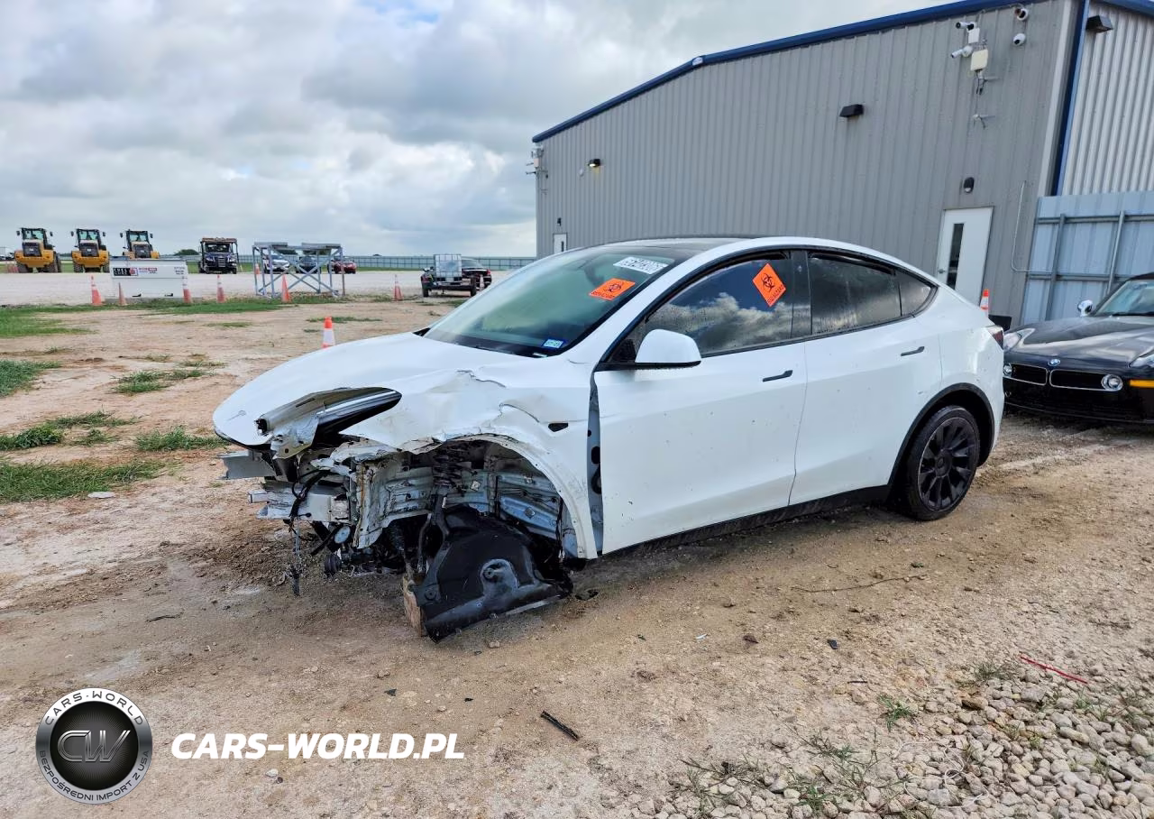 2022 Tesla Model Y – zdjęcie 1 z 13