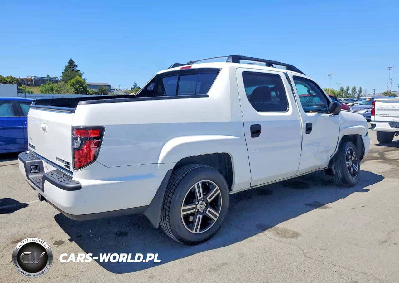 2013 Honda Ridgeline VIN:5FPYK1F72DB010471 - 3