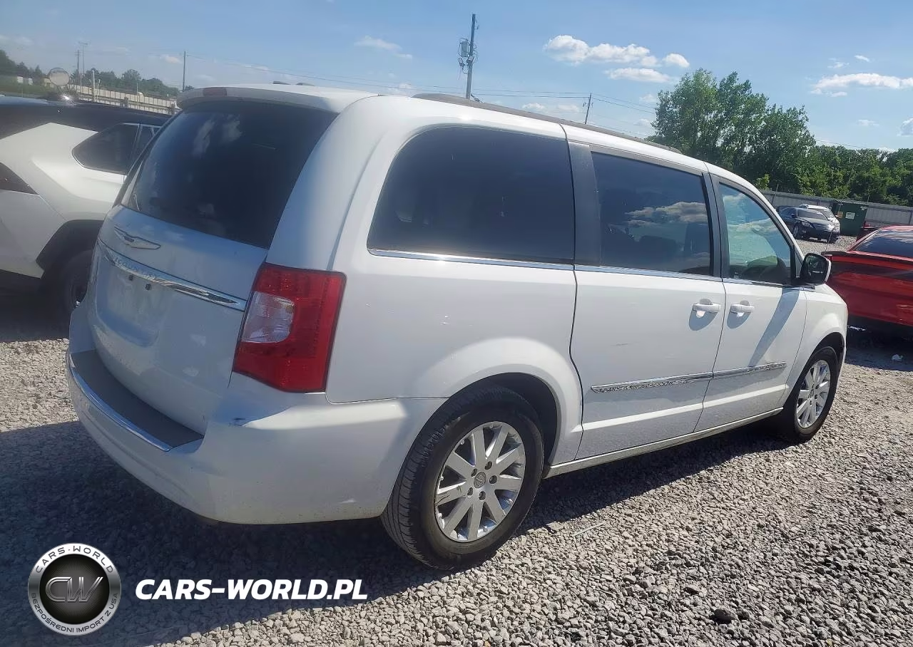 2016 Chrysler Town & Country Touring VIN:2C4RC1BG9GR221224 - 3