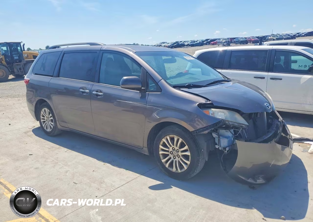 2017 Toyota Sienna Xle Premium 8-Passenger VIN:5TDYZ3DC0HS815290 - 4