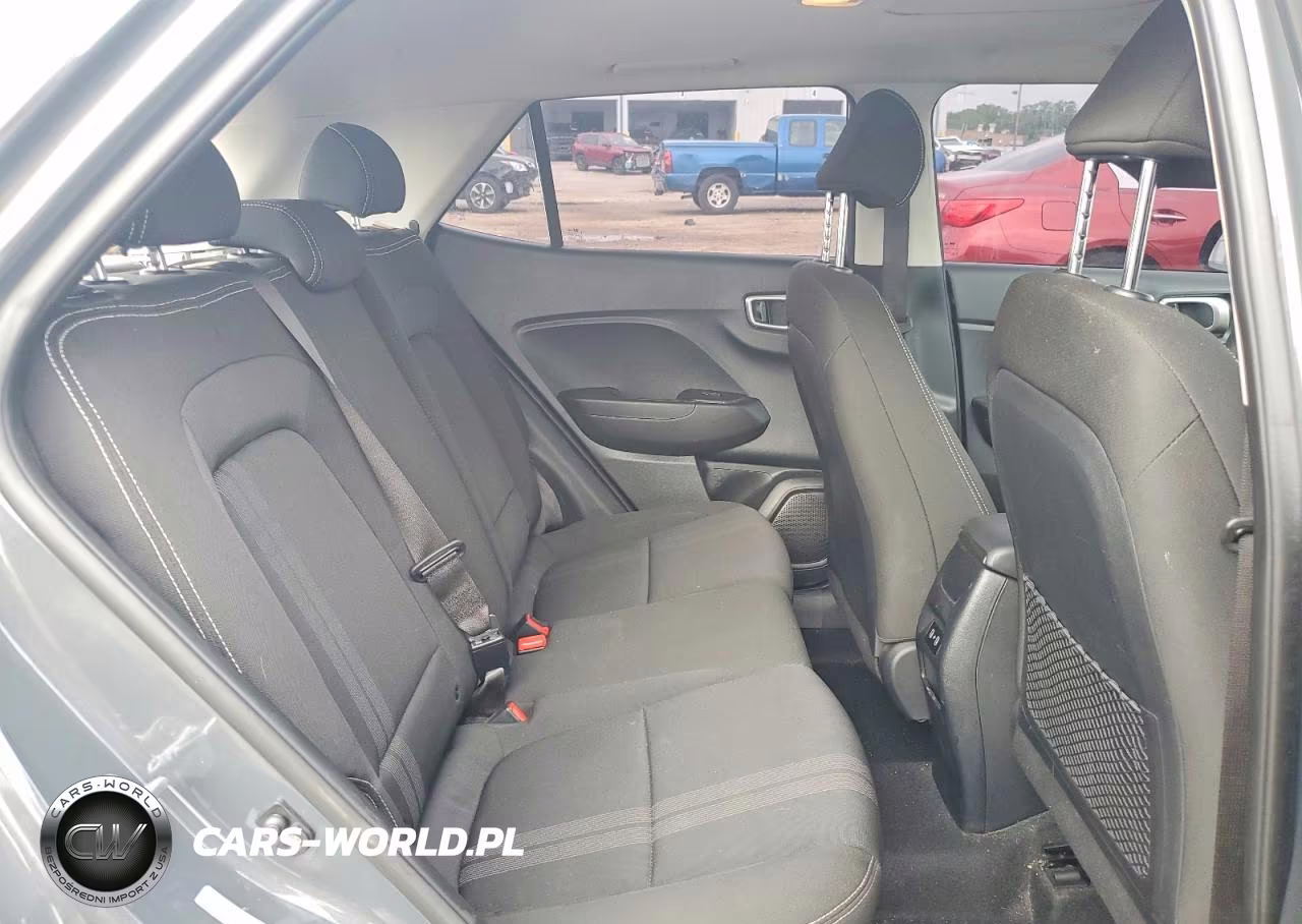 2025 Hyundai Venue Sel VIN:KMHRC8A36SU354067 - 11