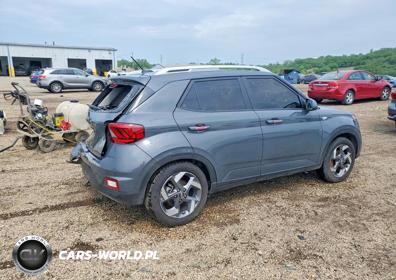 2025 Hyundai Venue Sel VIN:KMHRC8A36SU354067 - 3