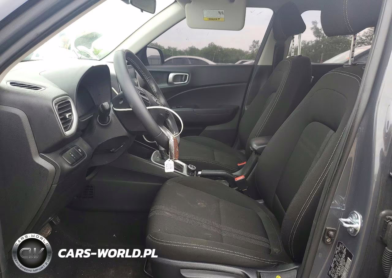 2025 Hyundai Venue Sel VIN:KMHRC8A36SU354067 - 7