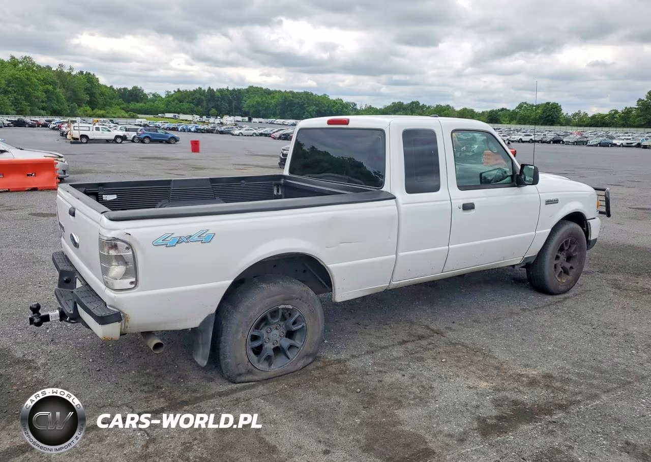 2011 Ford Ranger Super Cab VIN:1FTLR4FEXBPA83704 - 3