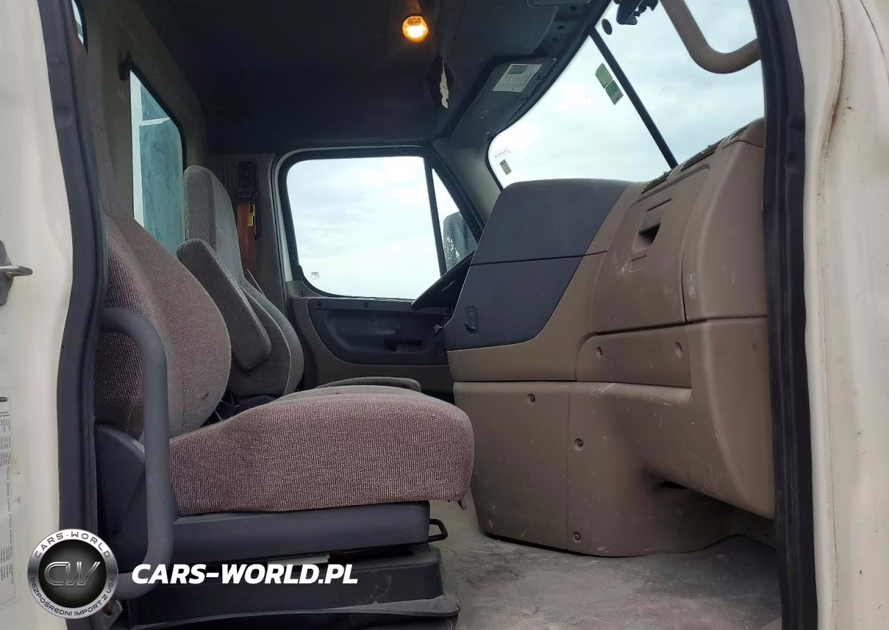 2017 Freightliner Cascadia 125 VIN:1FUJGEDRXHLHM7522 - 5