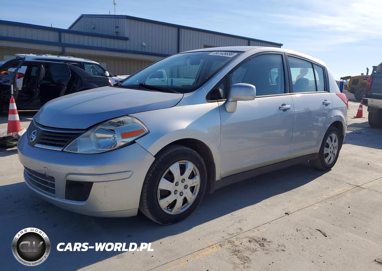 2009 Nissan Versa 1.8 S