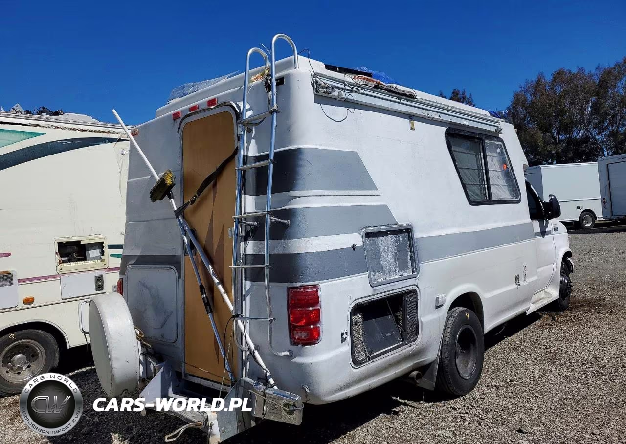 2000 Ford Econoline E350 Super Duty Cutaway Van VIN:1FDWE35SXYHB43182 - 4