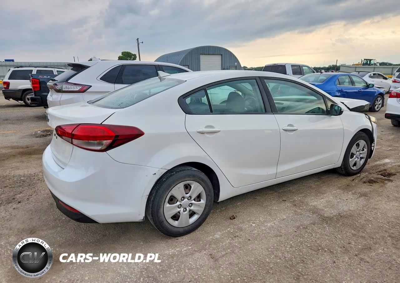 2018 Kia Forte Lx VIN:3KPFK4A76JE283326 - 3