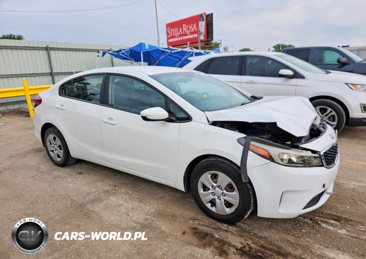 2018 Kia Forte Lx VIN:3KPFK4A76JE283326 - 4