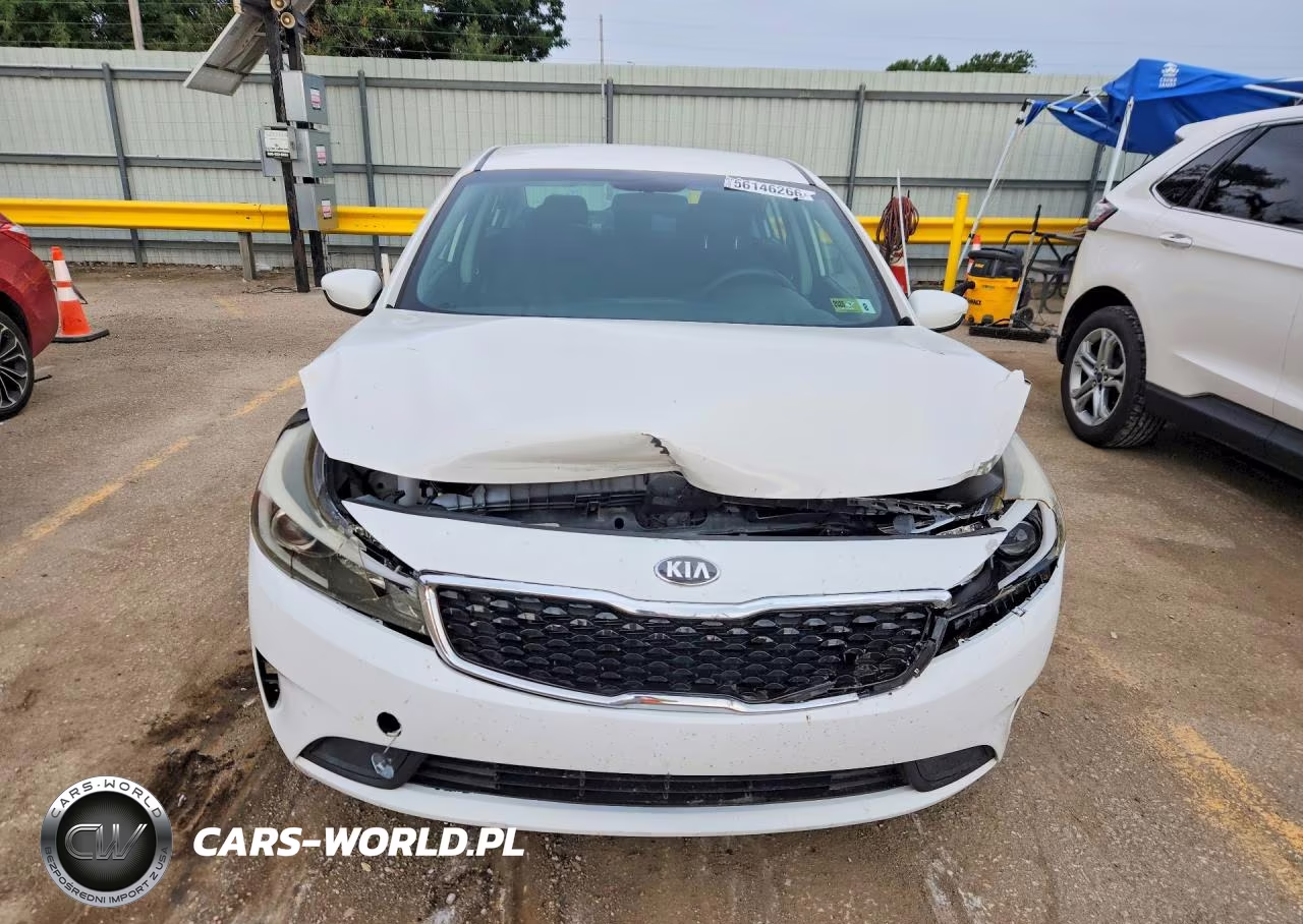 2018 Kia Forte Lx VIN:3KPFK4A76JE283326 - 5