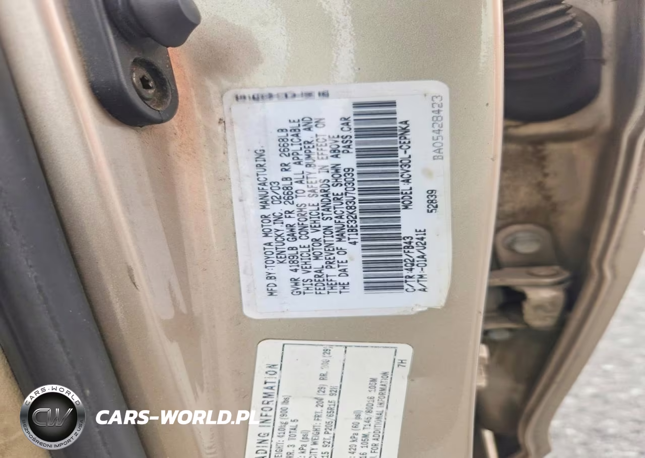 2003 Toyota Camry Le VIN:4T1BE32K83U703039 - 12