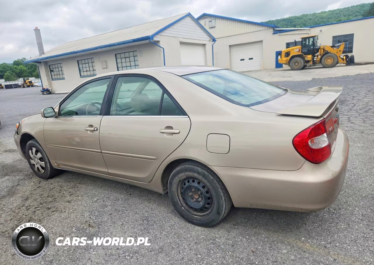 2003 Toyota Camry Le VIN:4T1BE32K83U703039 - 2