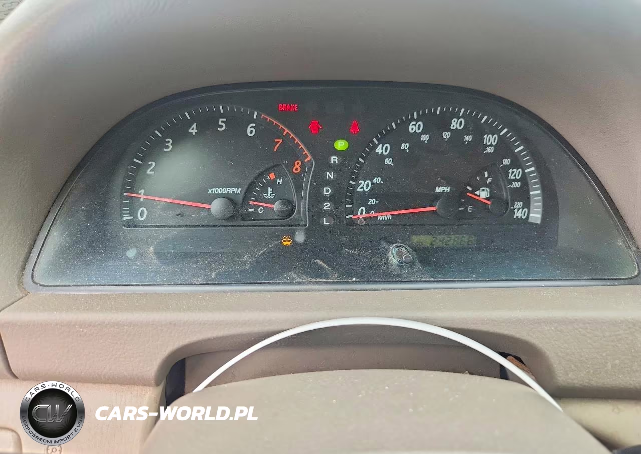 2003 Toyota Camry Le VIN:4T1BE32K83U703039 - 9