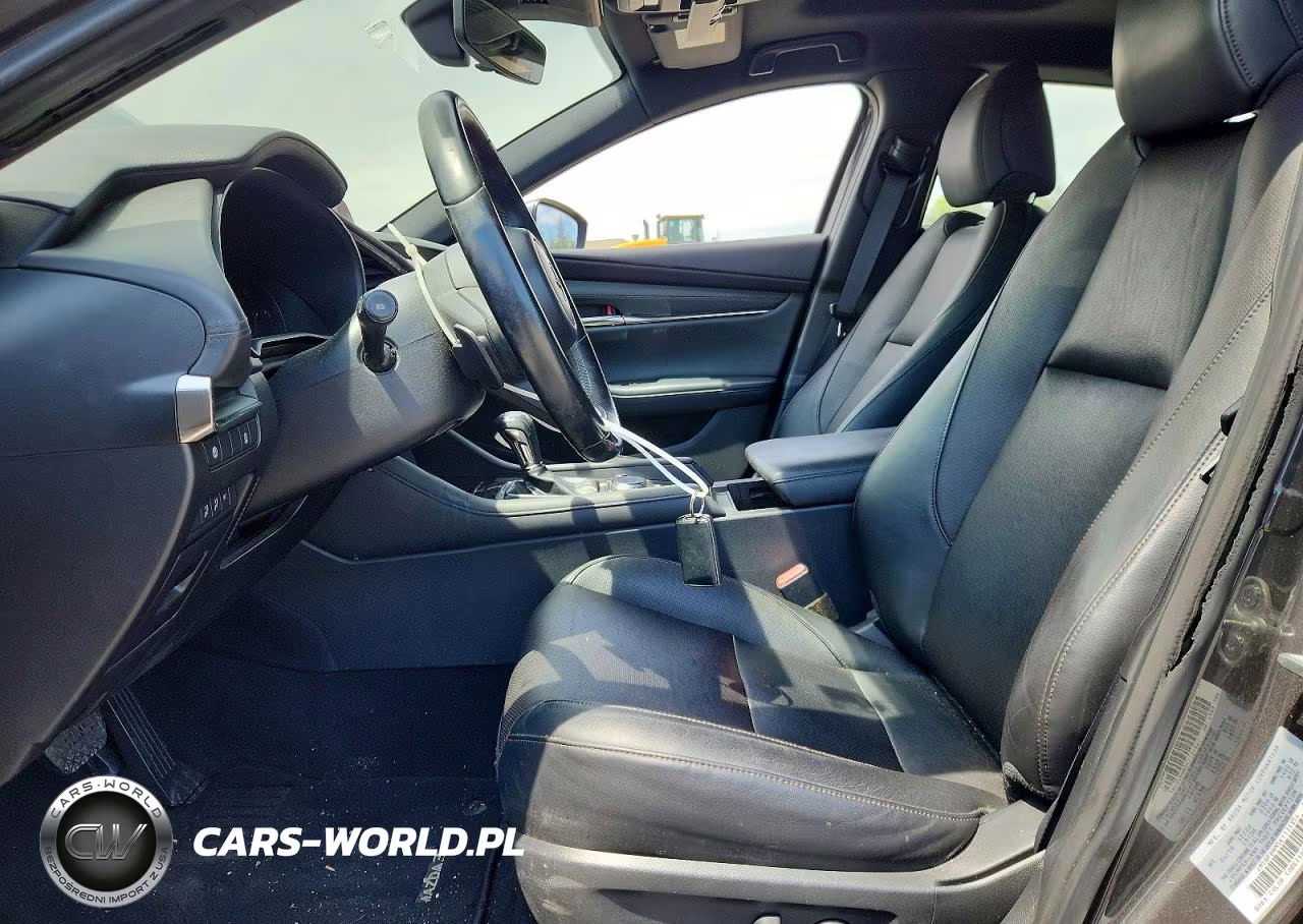 2019 Mazda 3 Premium VIN:JM1BPBNM5K1131854 - 7