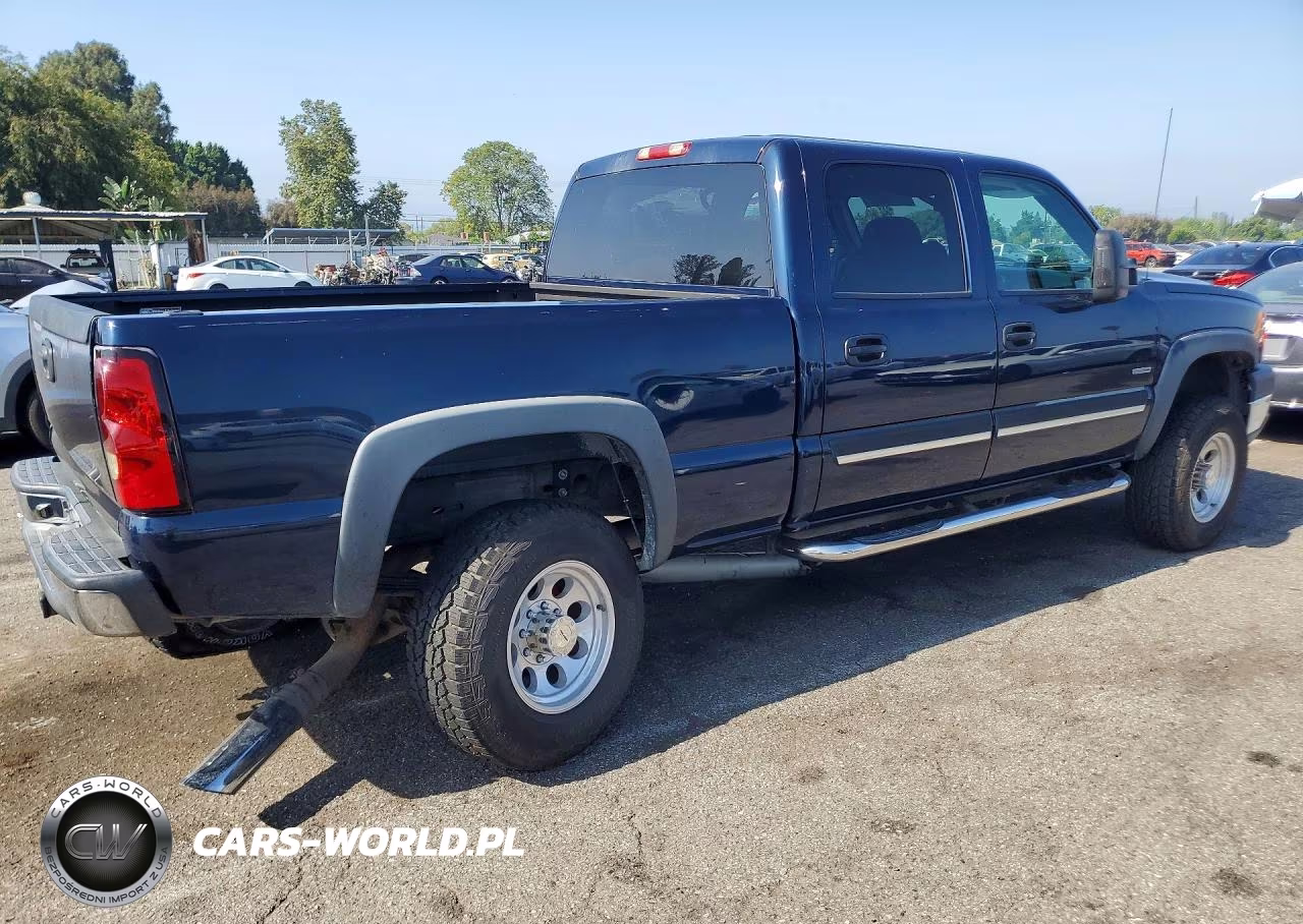 2007 Chevrolet Silverado K2500 Heavy Duty VIN:1GCHK23D17F154103 - 3