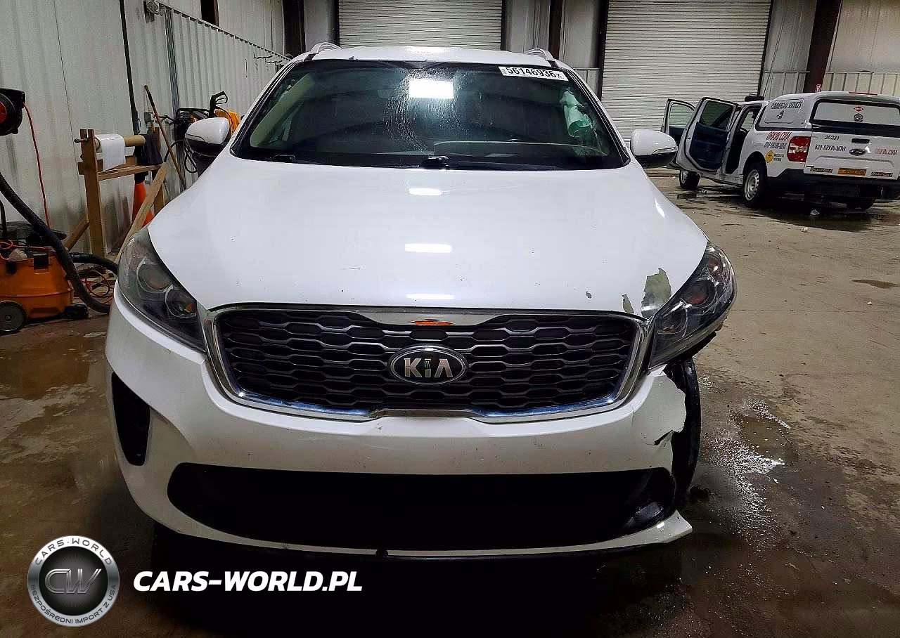 2019 Kia Sorento Lx VIN:5XYPGDA30KG523056 - 5