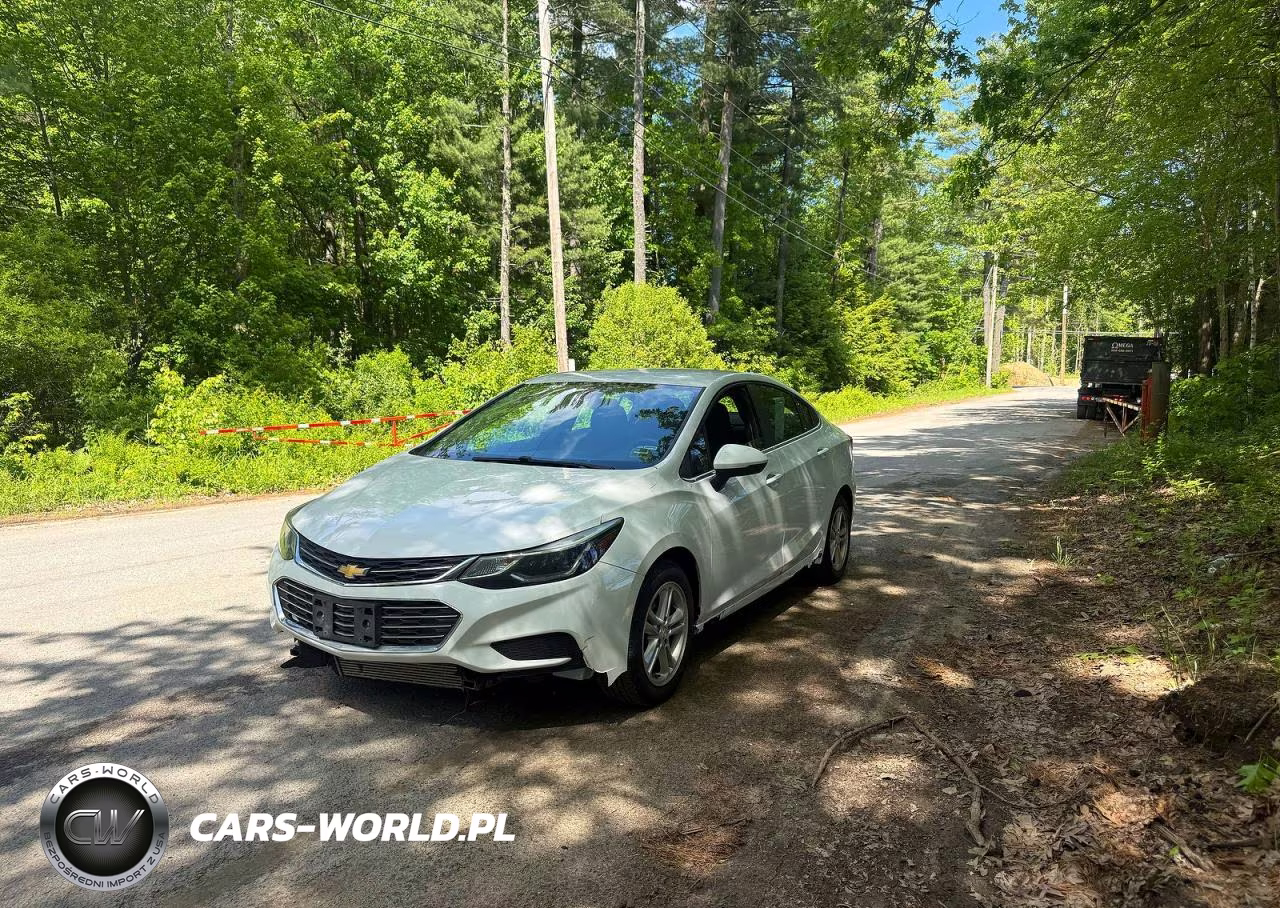 2018 Chevrolet Cruze Lt VIN:1G1BE5SM8J7234167 - 2