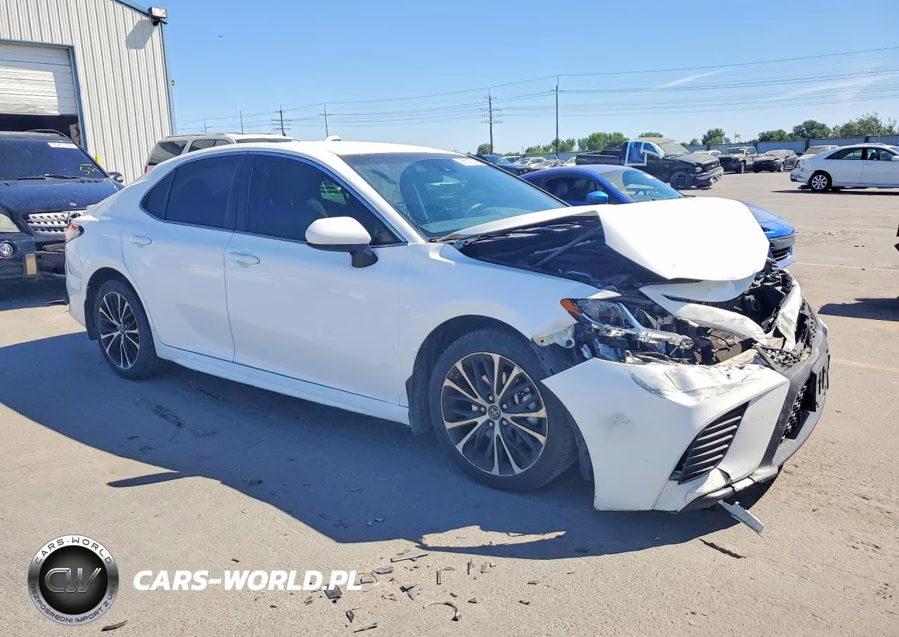 2018 Toyota Camry Se VIN:4T1B11HK0JU115527 - 4