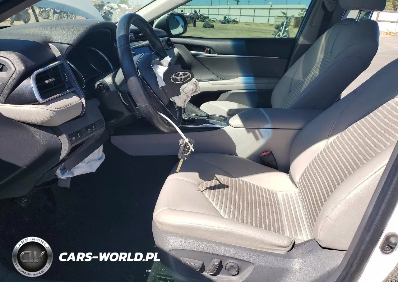 2018 Toyota Camry Se VIN:4T1B11HK0JU115527 - 7