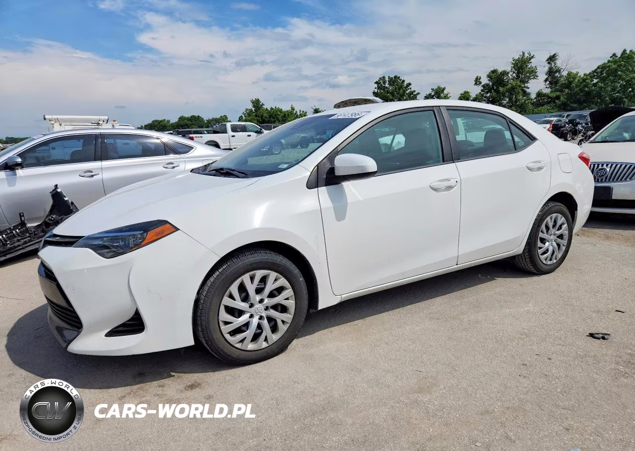 2018 Toyota Corolla Le – zdjęcie 1 z 12