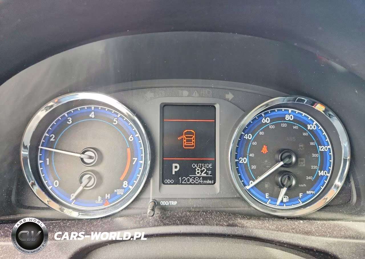 2018 Toyota Corolla Le VIN:5YFBURHE1JP816238 - 9