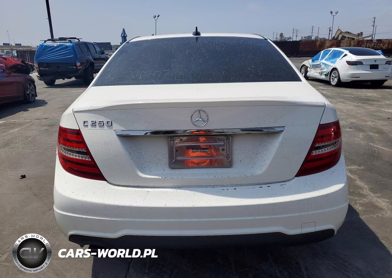 2013 Mercedes-Benz C 250 VIN:WDDGF4HB7DA827901 - 6