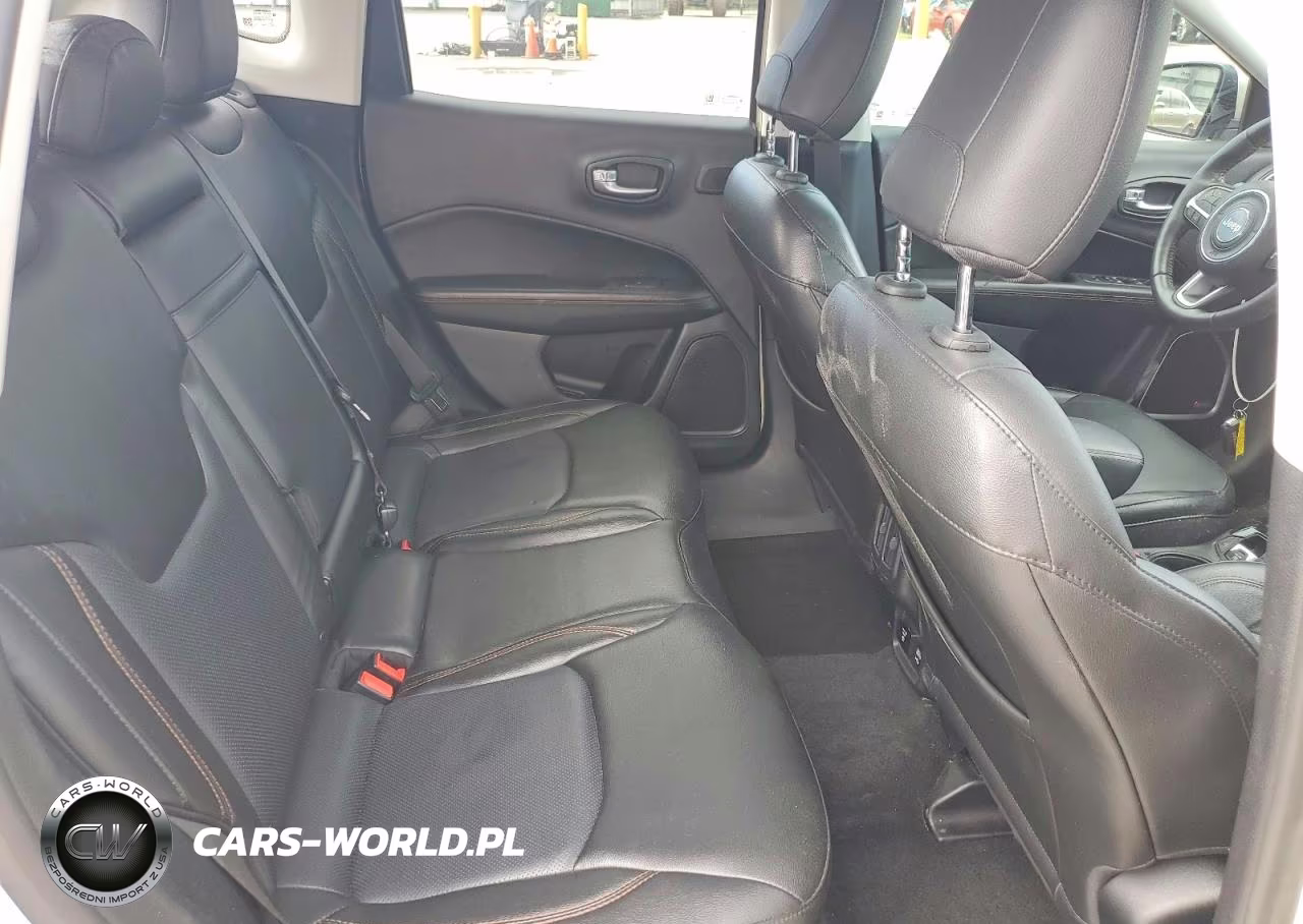 2018 Jeep Compass Limited VIN:3C4NJCCB9JT494137 - 10