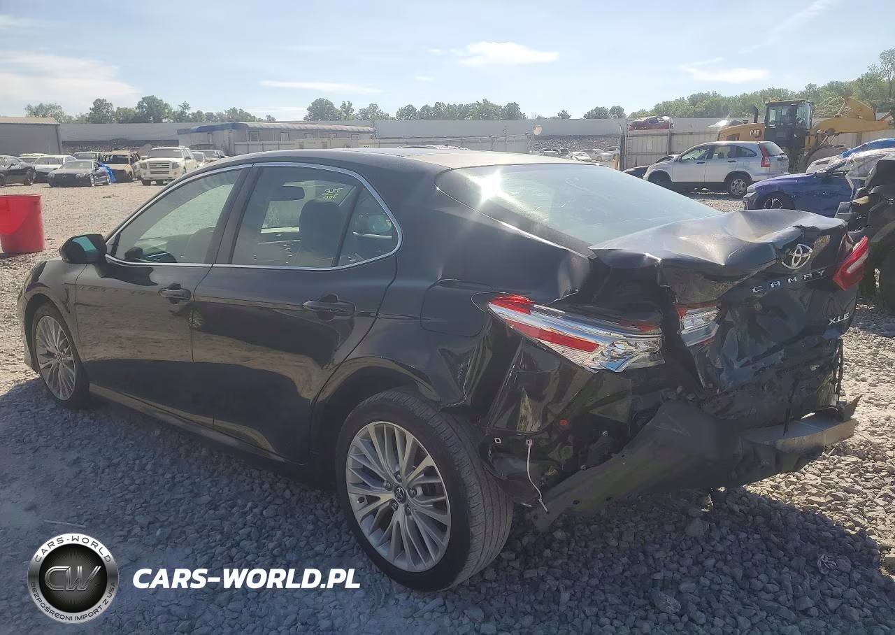 2018 Toyota Camry Xle VIN:4T1B11HK8JU057389 - 2