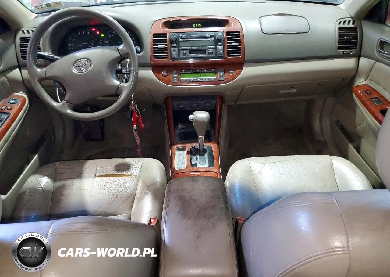 2003 Toyota Camry Xle VIN:4T1BE30K13U186475 - 8