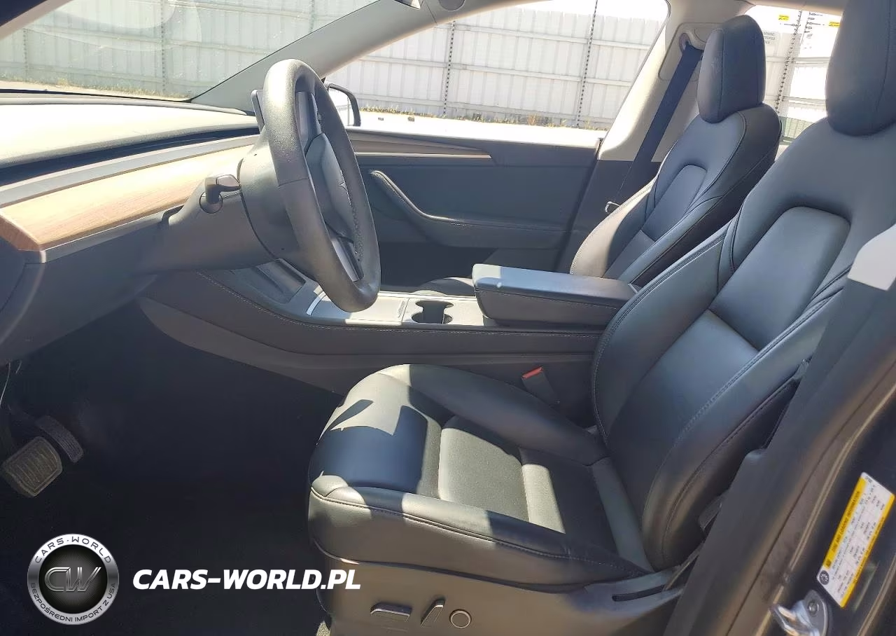 2022 Tesla Model Y VIN:7SAYGDEE1NF571938 - 7