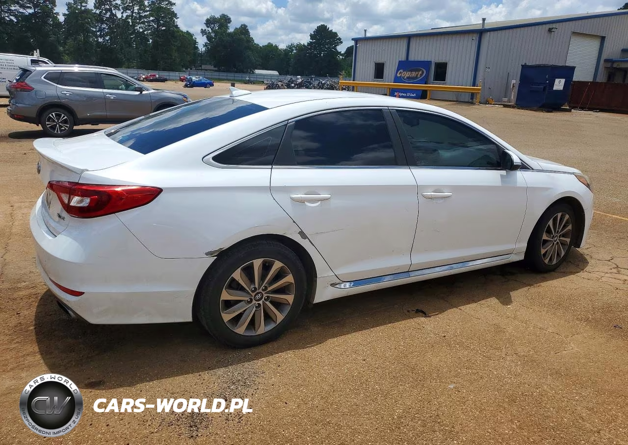 2015 Hyundai Sonata Sport VIN:5NPE34AF7FH218648 - 3