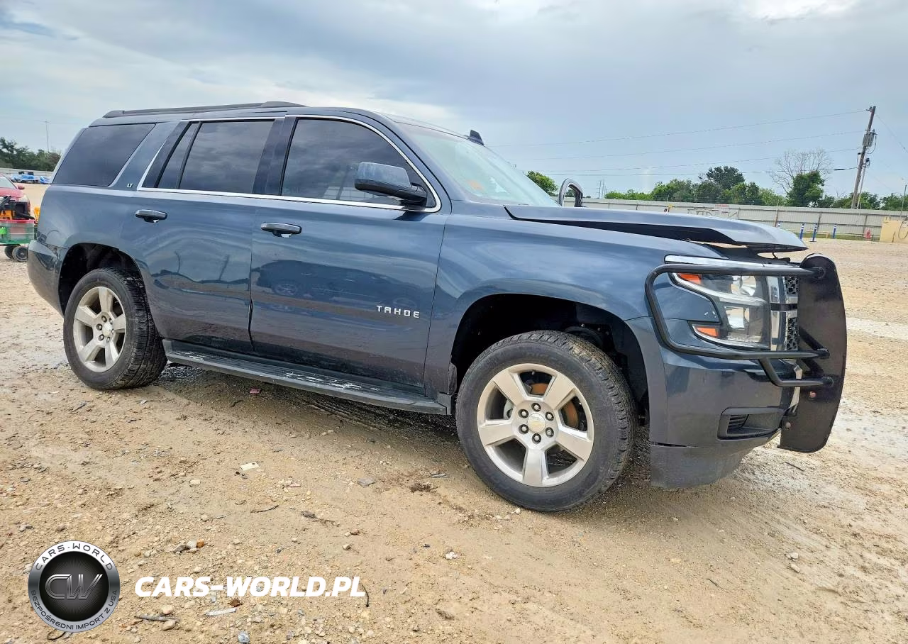 2019 Chevrolet Tahoe C1500 Lt VIN:1GNSCBKCXKR164364 - 4