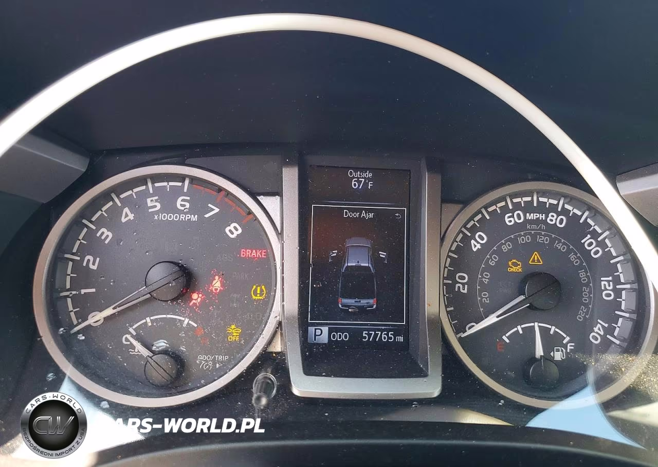 2018 Toyota Tacoma Sr5 V6 VIN:3TMAZ5CN5JM075757 - 9