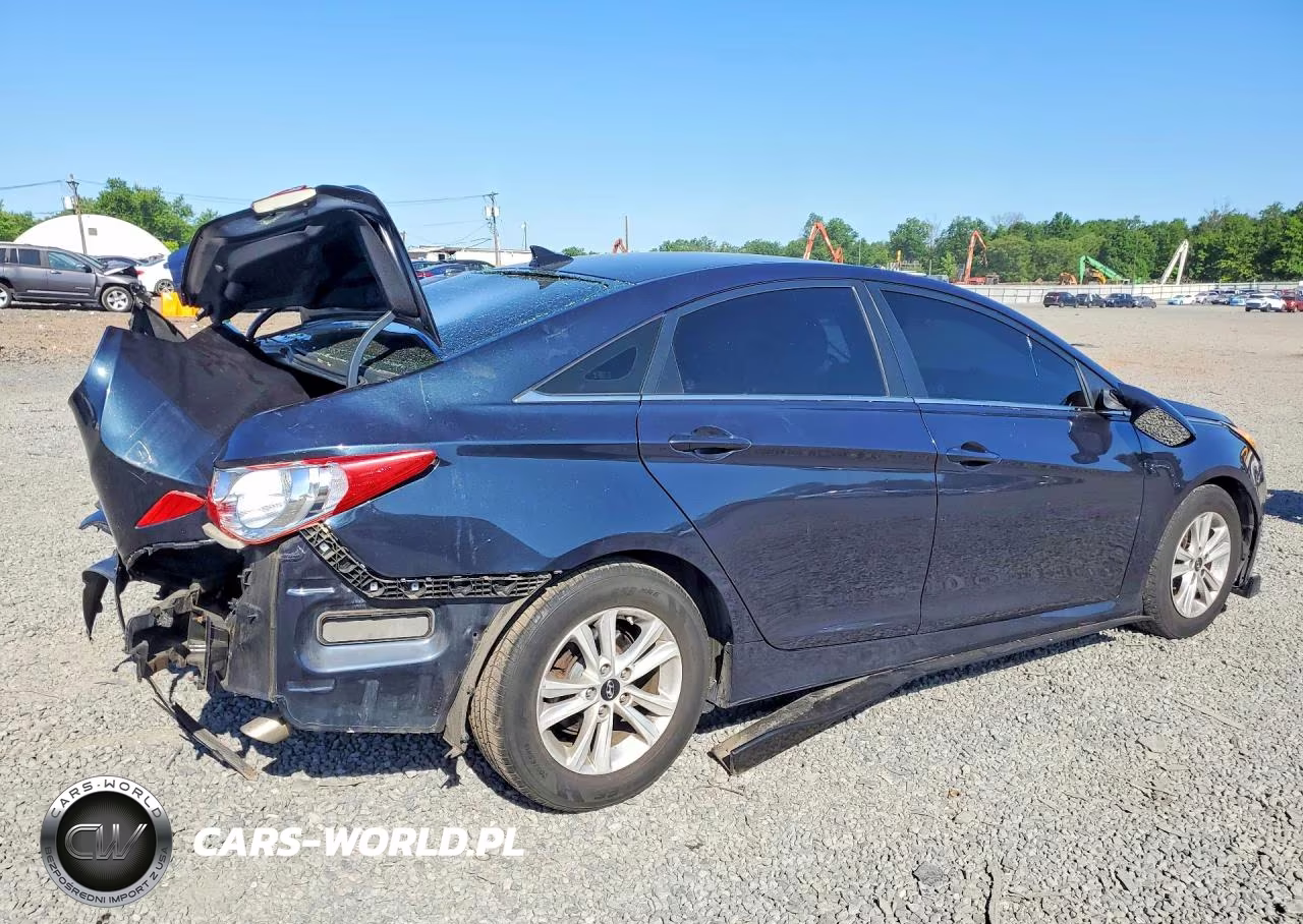 2014 Hyundai Sonata Gls VIN:5NPEB4AC7EH813023 - 3