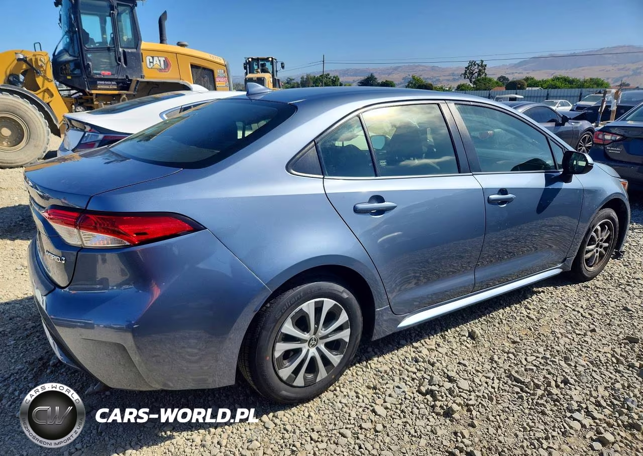 2022 Toyota Corolla Le VIN:JTDEAMDE3NJ059450 - 3