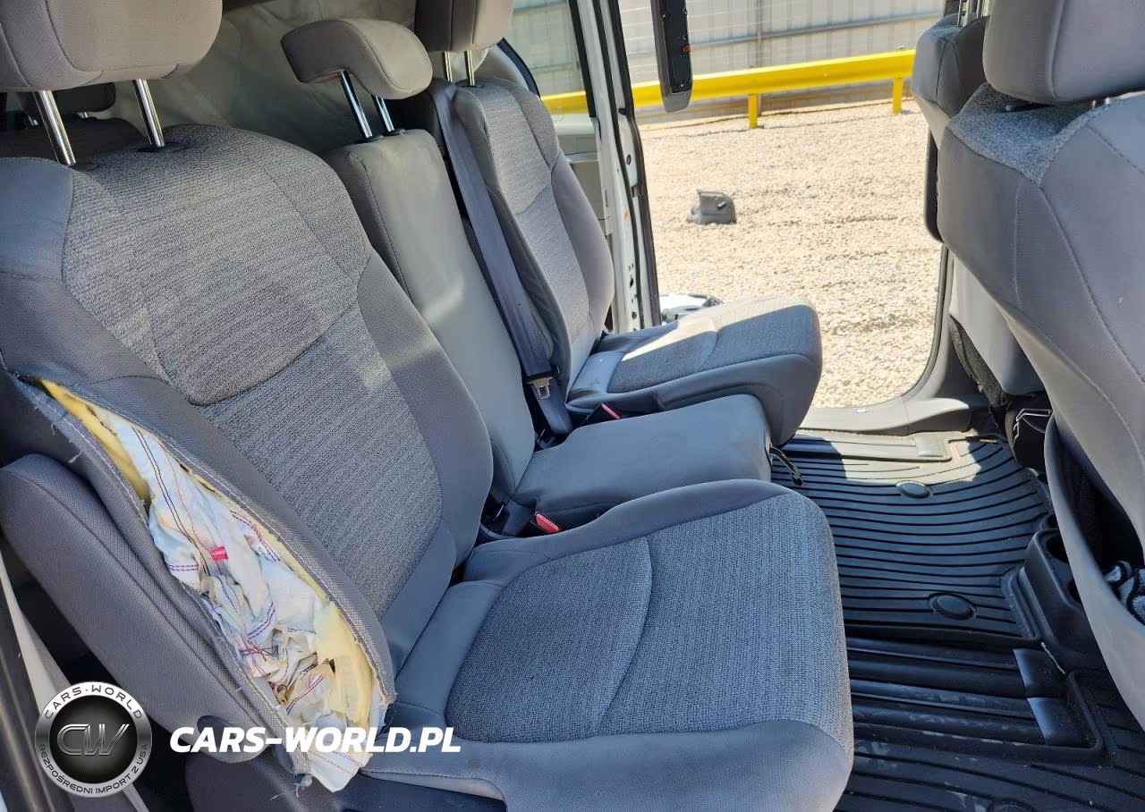 2021 Toyota Sienna Le VIN:5TDKRKEC0MS043219 - 11