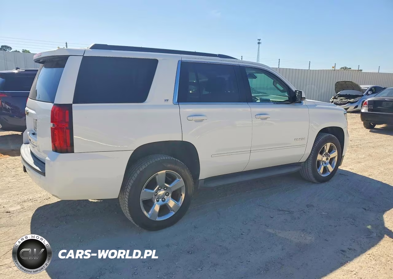 2017 Chevrolet Tahoe C1500 Lt VIN:1GNSCBKC2HR310832 - 3