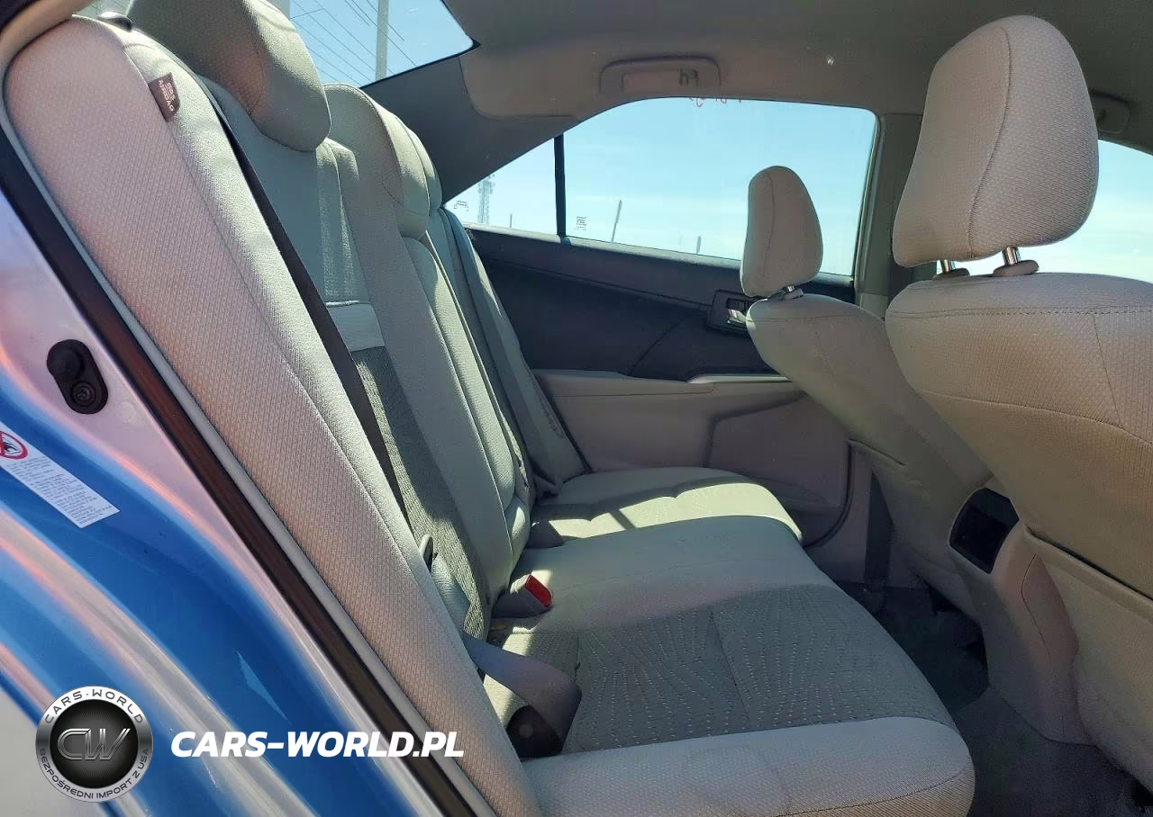 2013 Toyota Camry Hybrid Le VIN:4T1BD1FK7DU065692 - 10