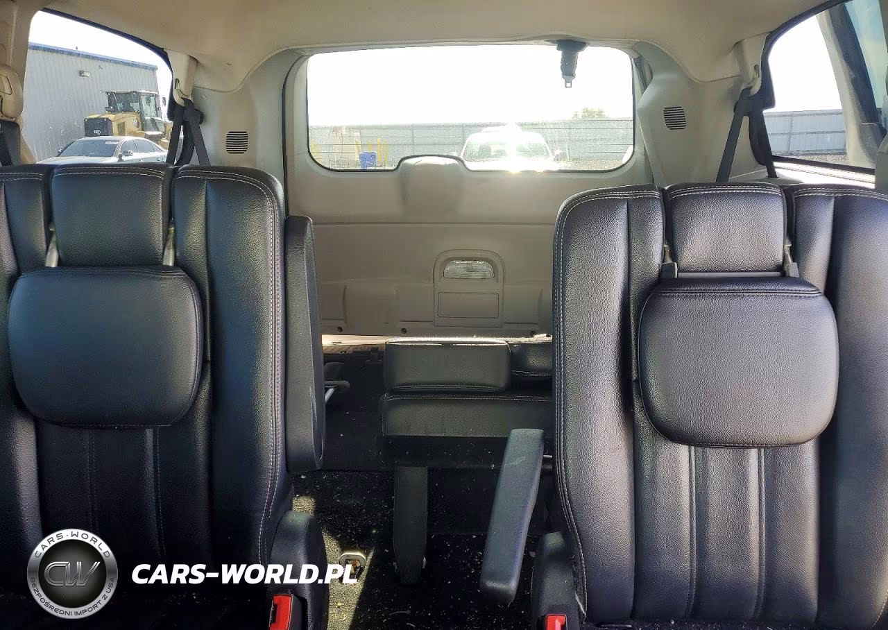 2013 Chrysler Town & Country Touring VIN:2C4RC1BG7DR684135 - 10
