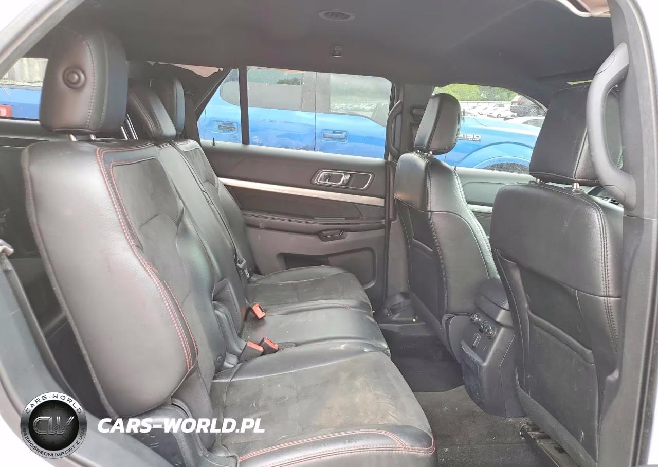 2018 Ford Explorer Xlt VIN:1FM5K8D83JGC02303 - 11