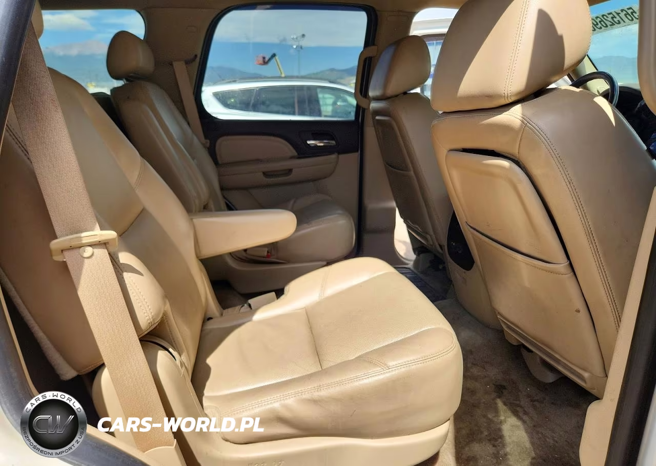 2010 GMC Yukon Denali VIN:1GKUKEEF4AR165430 - 10