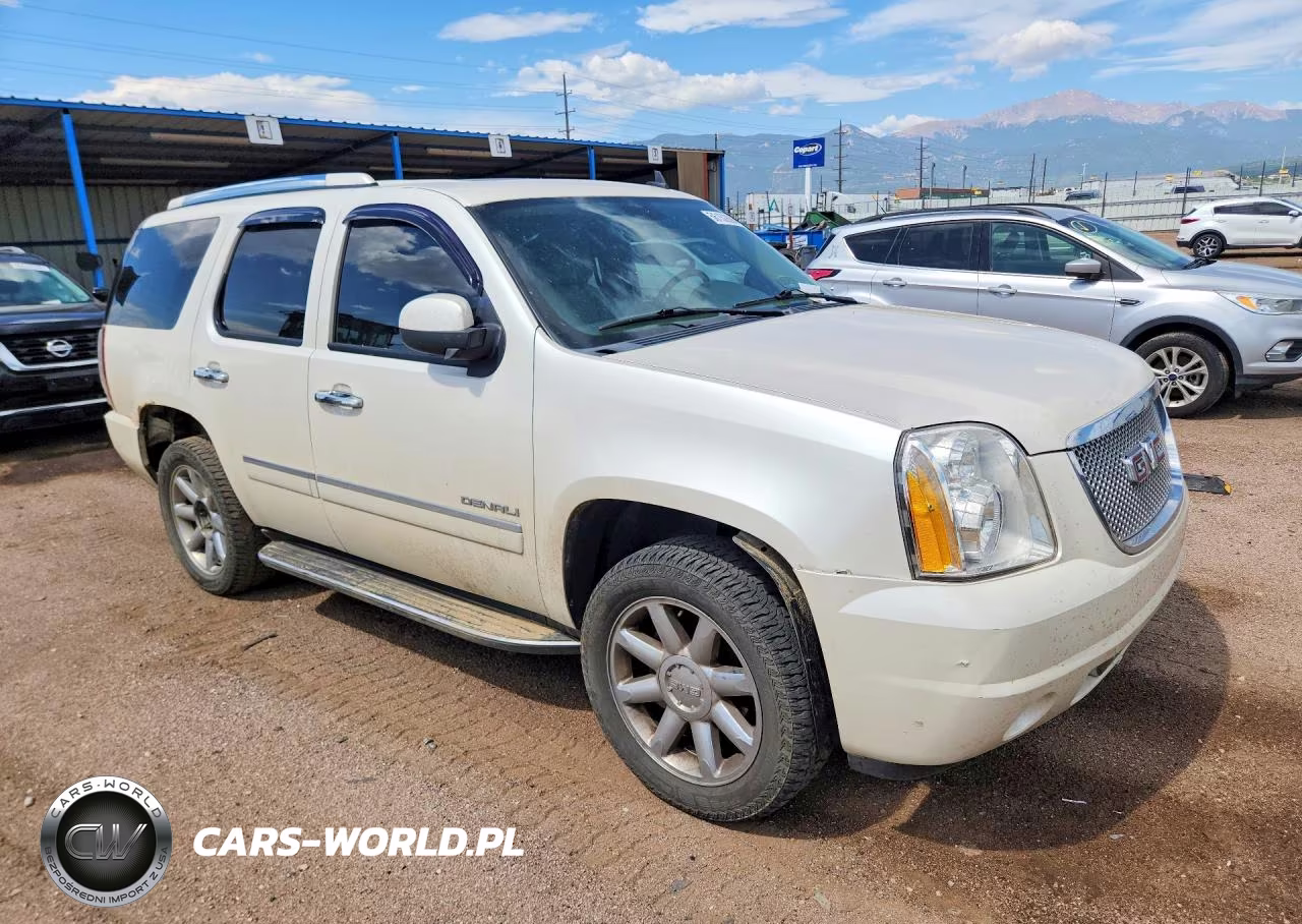 2010 GMC Yukon Denali VIN:1GKUKEEF4AR165430 - 4