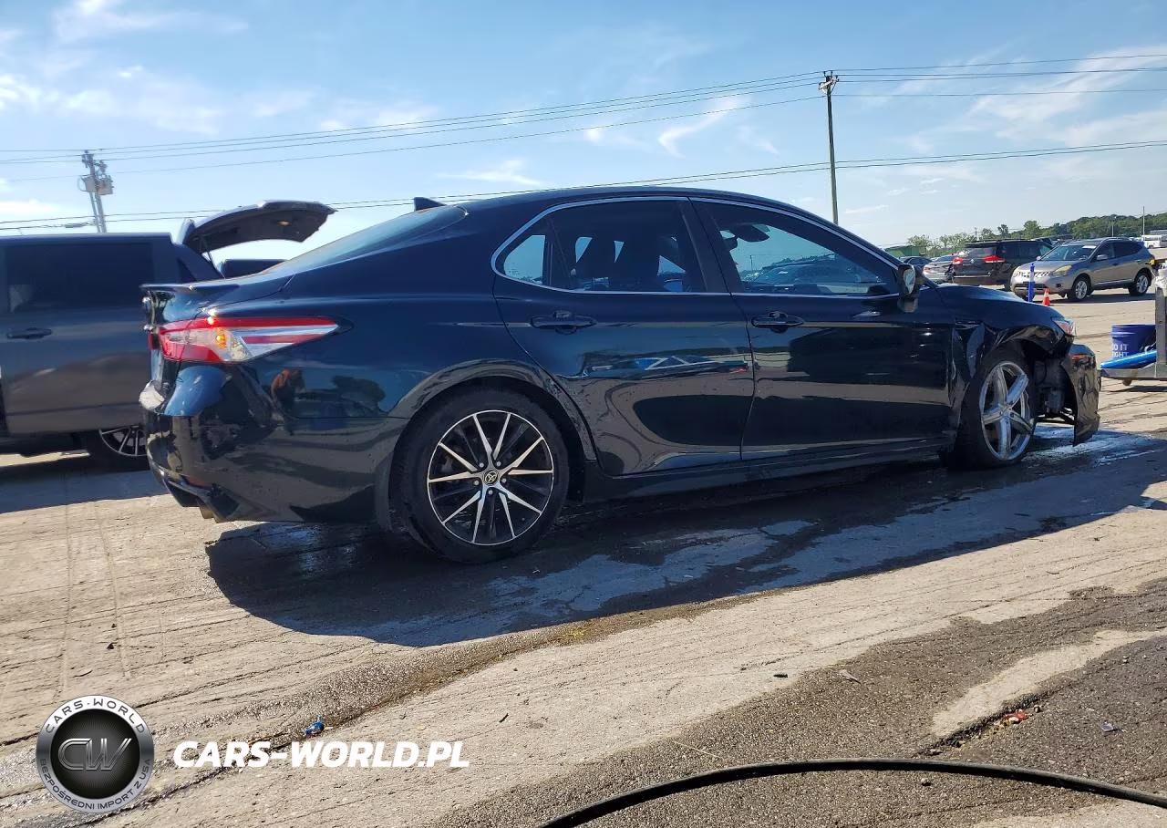 2020 Toyota Camry Se VIN:4T1G11AK9LU953929 - 3