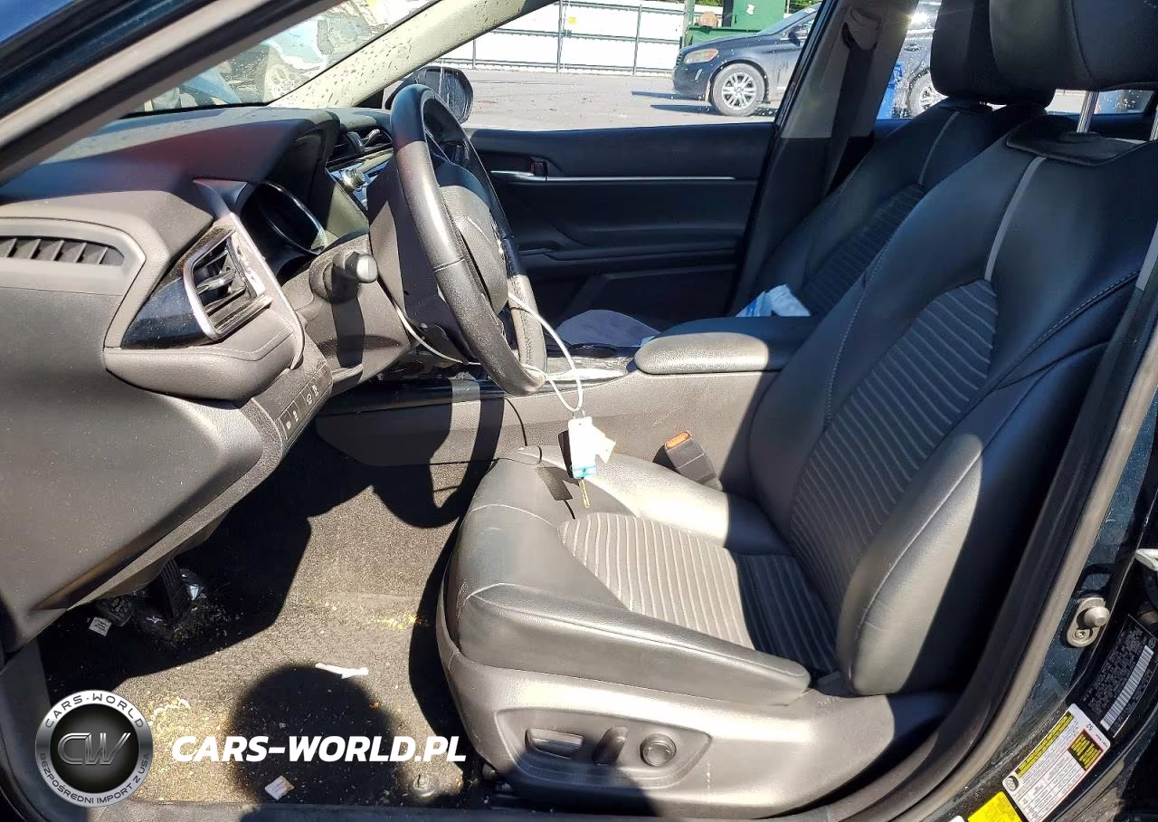 2020 Toyota Camry Se VIN:4T1G11AK9LU953929 - 7