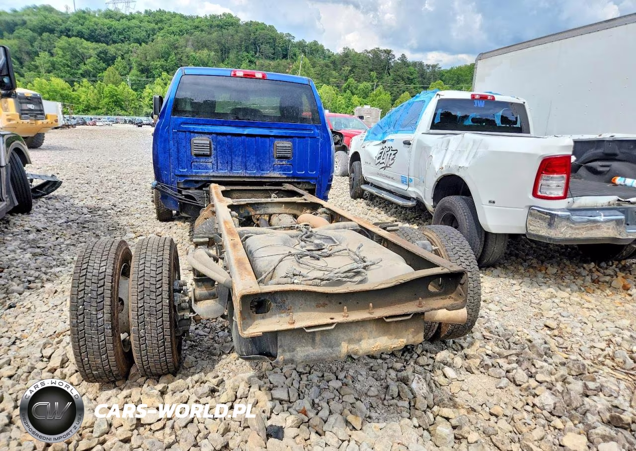 2016 Ram 5500 VIN:3C7WRNBL4GG107775 - 10